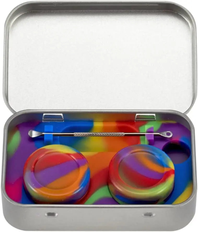 Caja Portátil de Acero Inoxidable con Contenedor de Silicona Antiadherente – 5ml 🌿
Lleva tus productos con estilo y seguridad. Este estuche portátil premium incluye un contenedor de silicona antiadherente de 5ml, ideal